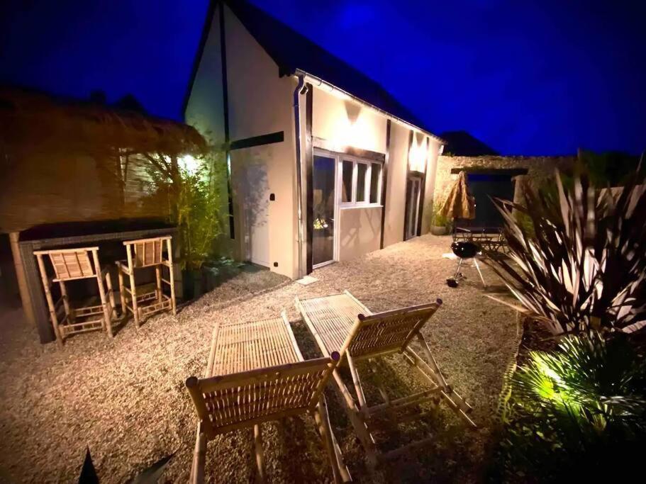 L'Etincelle Villa Saint-Martin-des-Entrees Exterior photo